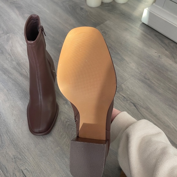 Steve Madden Pammy Brown Ankle Boots, Square Toe - Picture 4 of 6